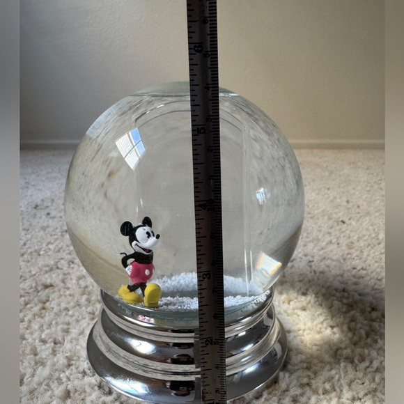 Disney / Mickey Mouse Snow Globe with Photo Insert - Picture 10 of 11